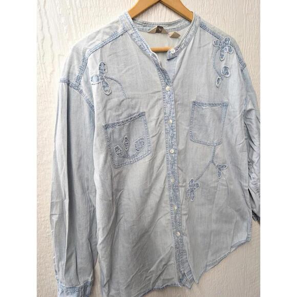 J Jill 100% Cotton Denim Embroidered Chambray Top Shirt Women's Size Large - Picture 2 of 5